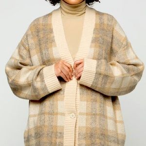 Oak and Fort Cardigan